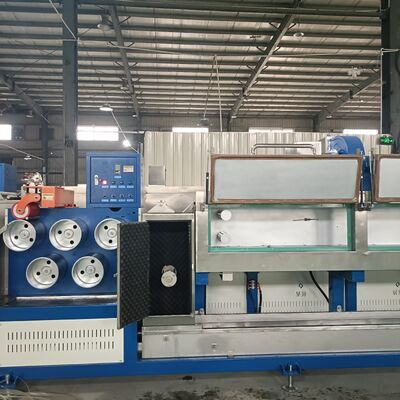 अच्छी कीमत पूरी तरह से स्वचालित पीपी स्ट्रैपिंग उत्पादन लाइन 0.35-1.5 एमएम स्ट्रैप मोटाई और उच्च उत्पादकता के साथ ऑनलाइन