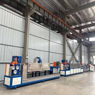 अच्छी कीमत डबल स्क्रू पीपी स्ट्रैप बनाने की मशीन 38CrMoAlA स्क्रू 100-150 किलोग्राम/घंटा उत्पादकता ऑनलाइन